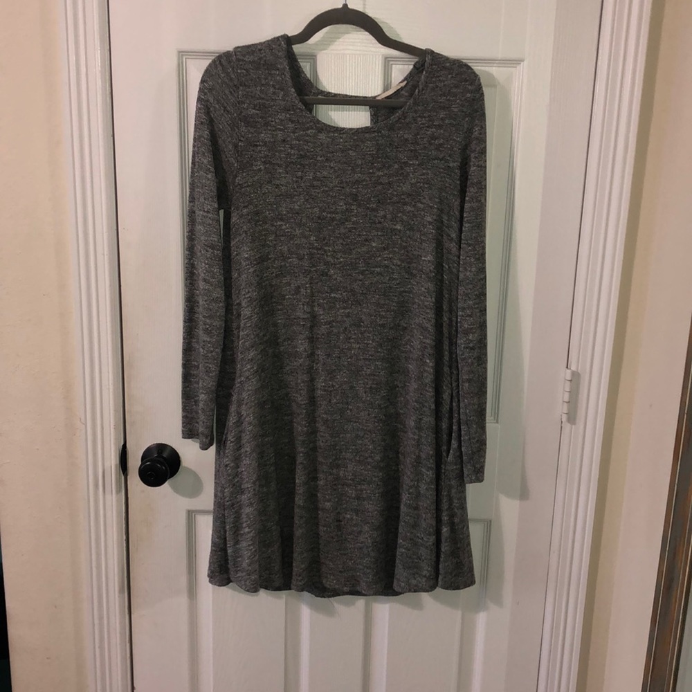 Gray dress with pockets